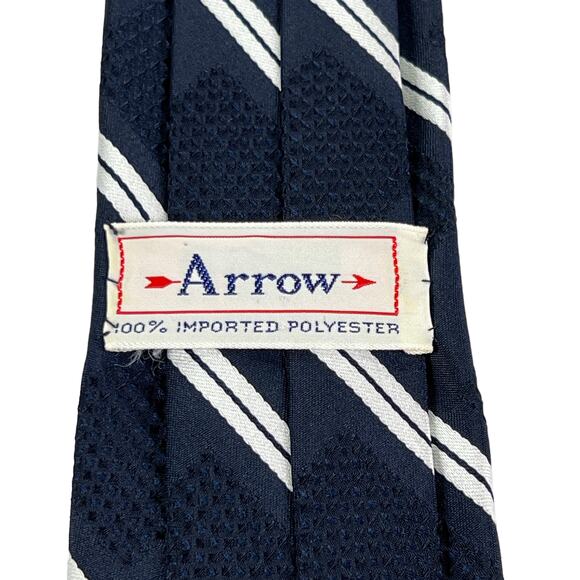 Arrow Textured Diagonal Stripe Men's Tie Navy & White 53" - Picture 10 of 12